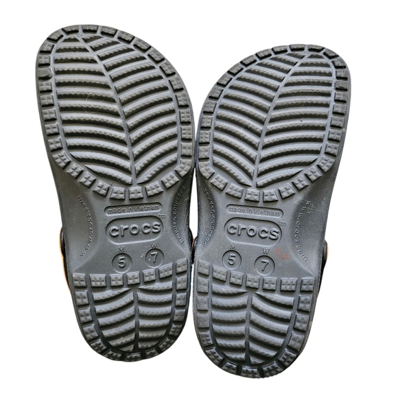 Crocs Classic Clog Pokemon Charizard Shoe with Jibbitz Men 5 Women's 7 - Picture 5 of 5